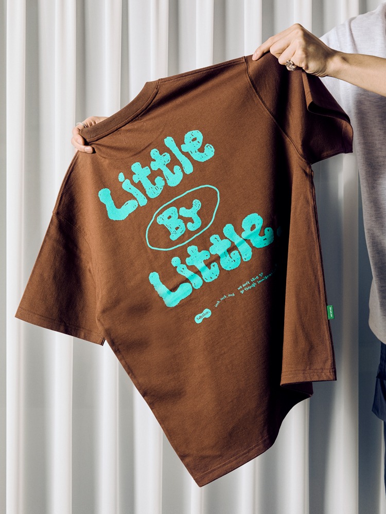 Little T shirts (Brown)